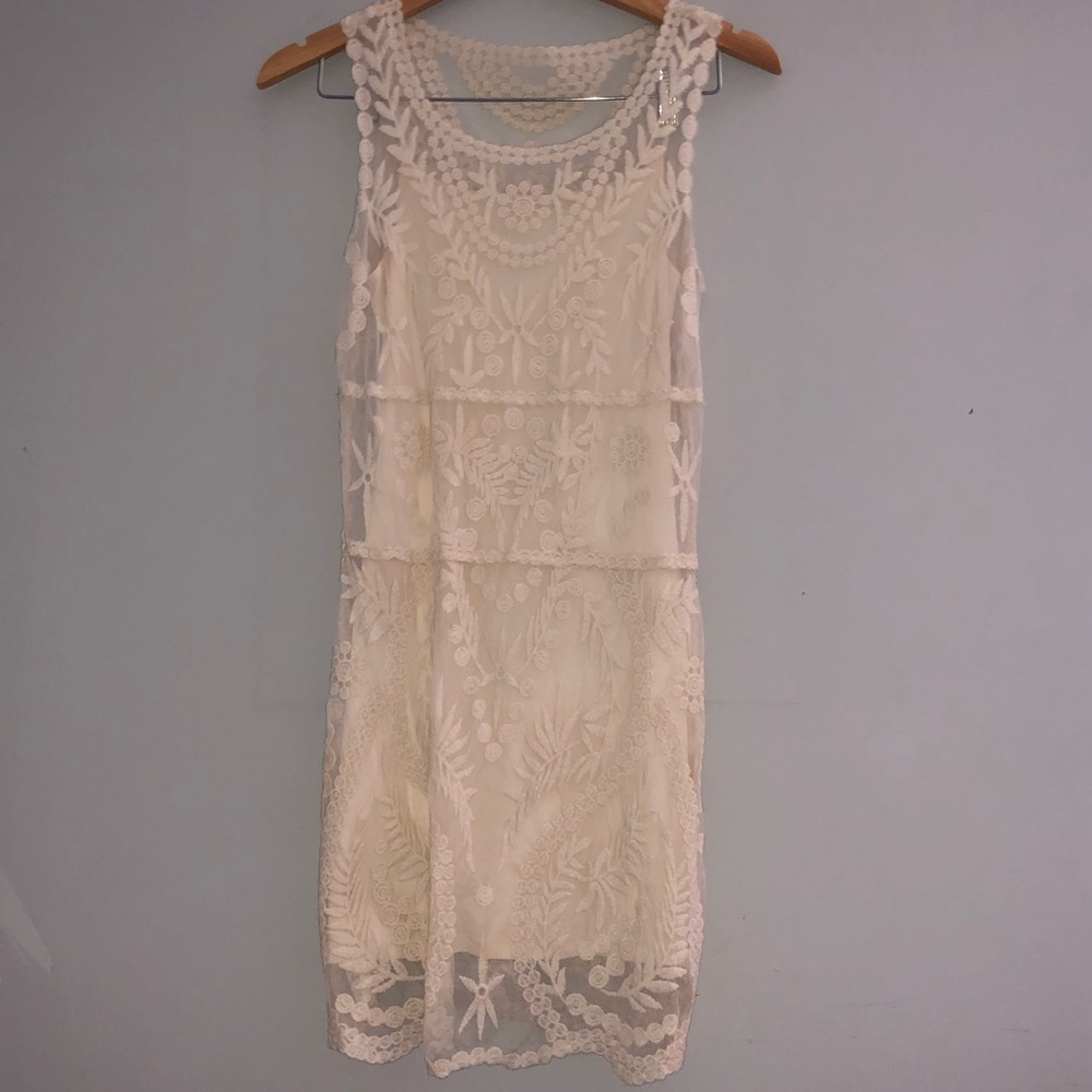 Lace covered cream dress!
